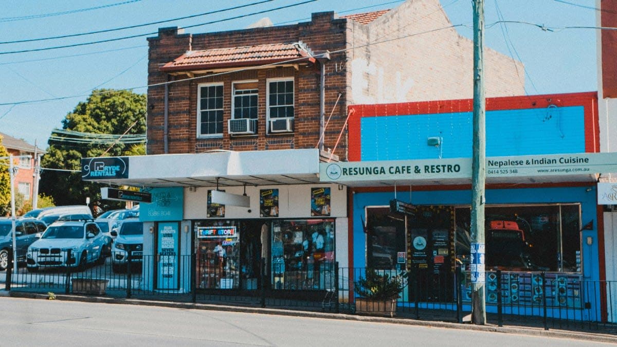 How People Find Local Businesses in 2026: Google, Maps, Social Media & AI Search